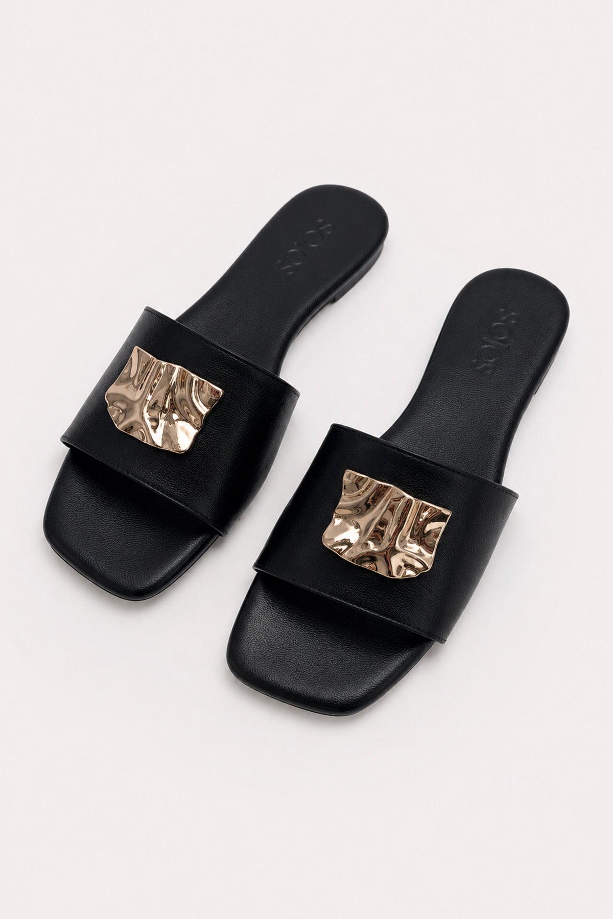 Flat Leather Sandals - Black