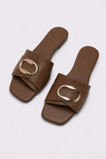 Oval Buckle Leather Sandals - Camel