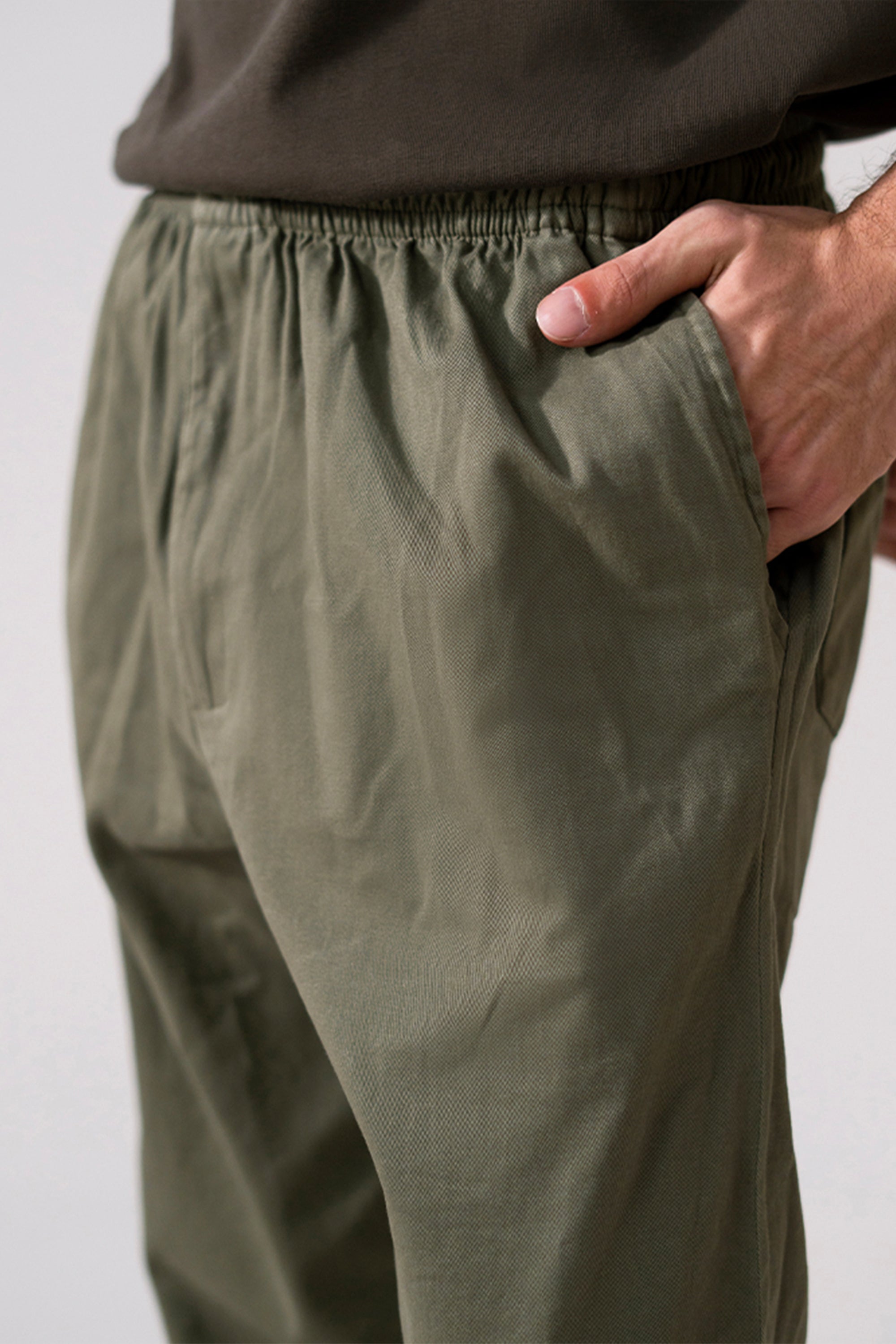 Tappered Ankle-Length Trouser - Olive