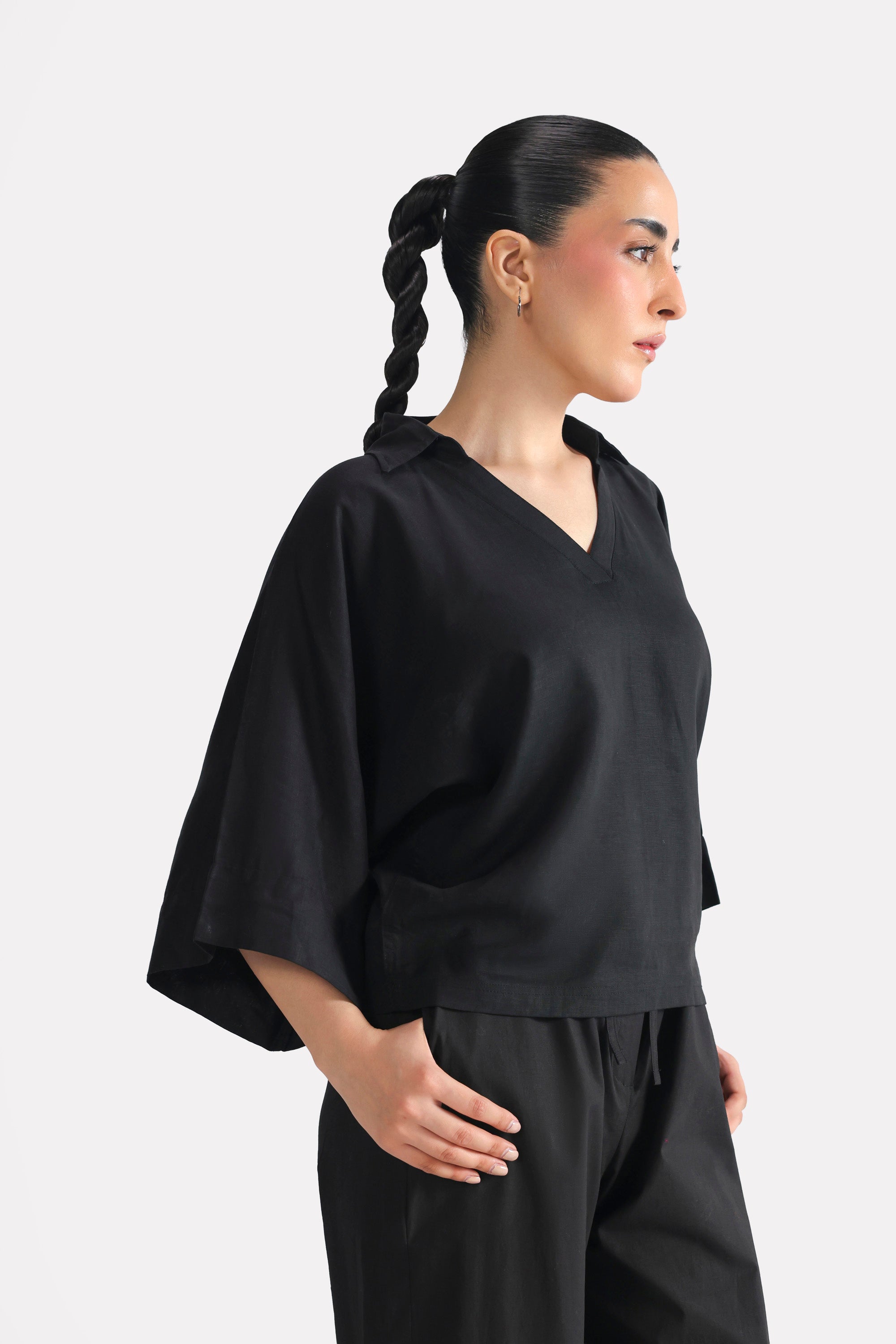 Wide Collar Relaxed Top - Black