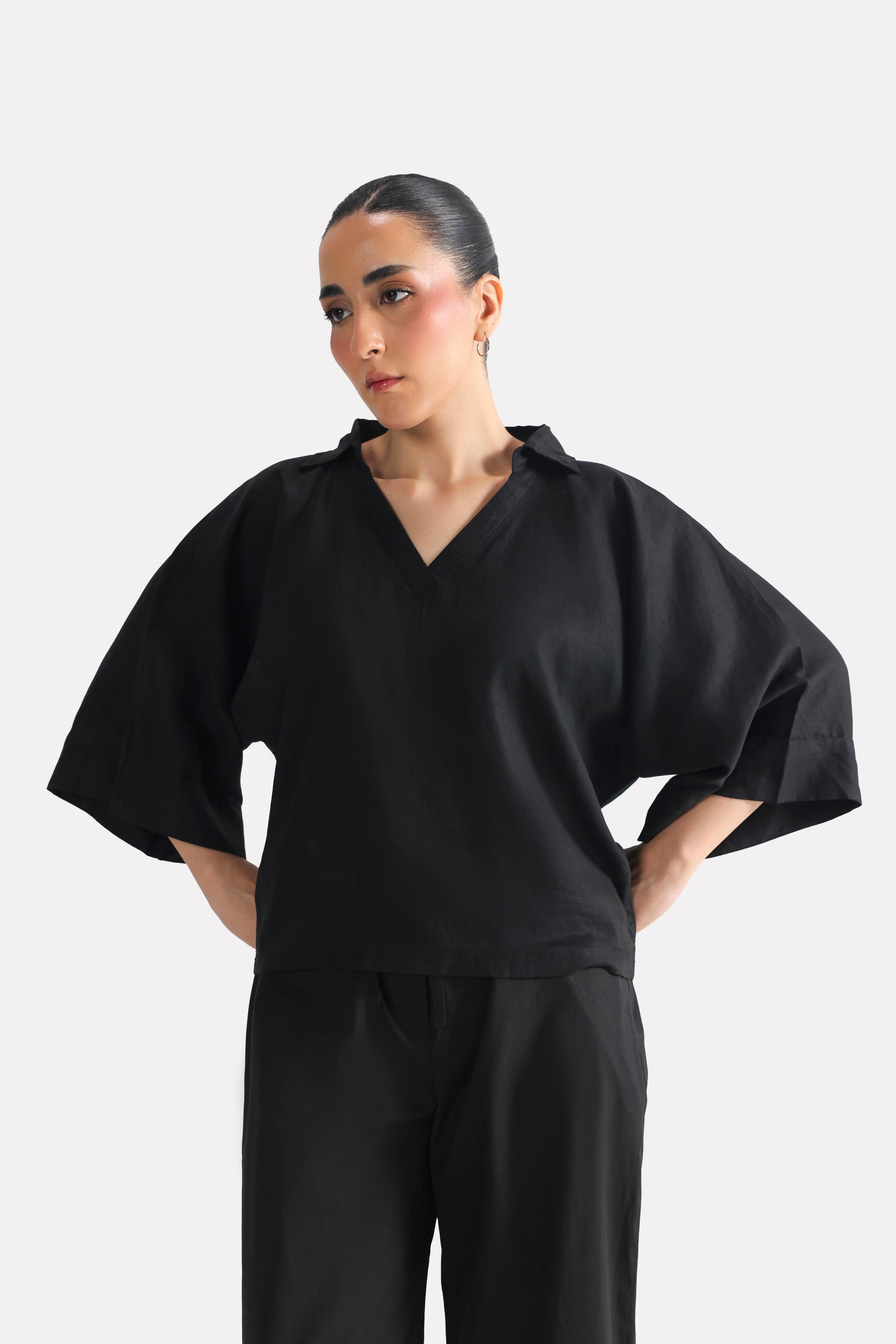 Wide Collar Relaxed Top - Black