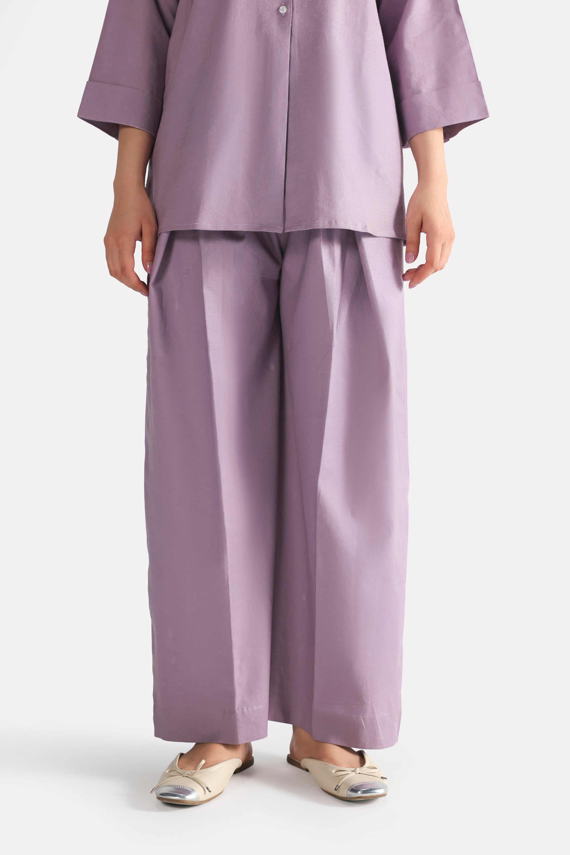 Light purple (lilac) loop & lounge bottom, full styled look, by SOLA Pakistan.
