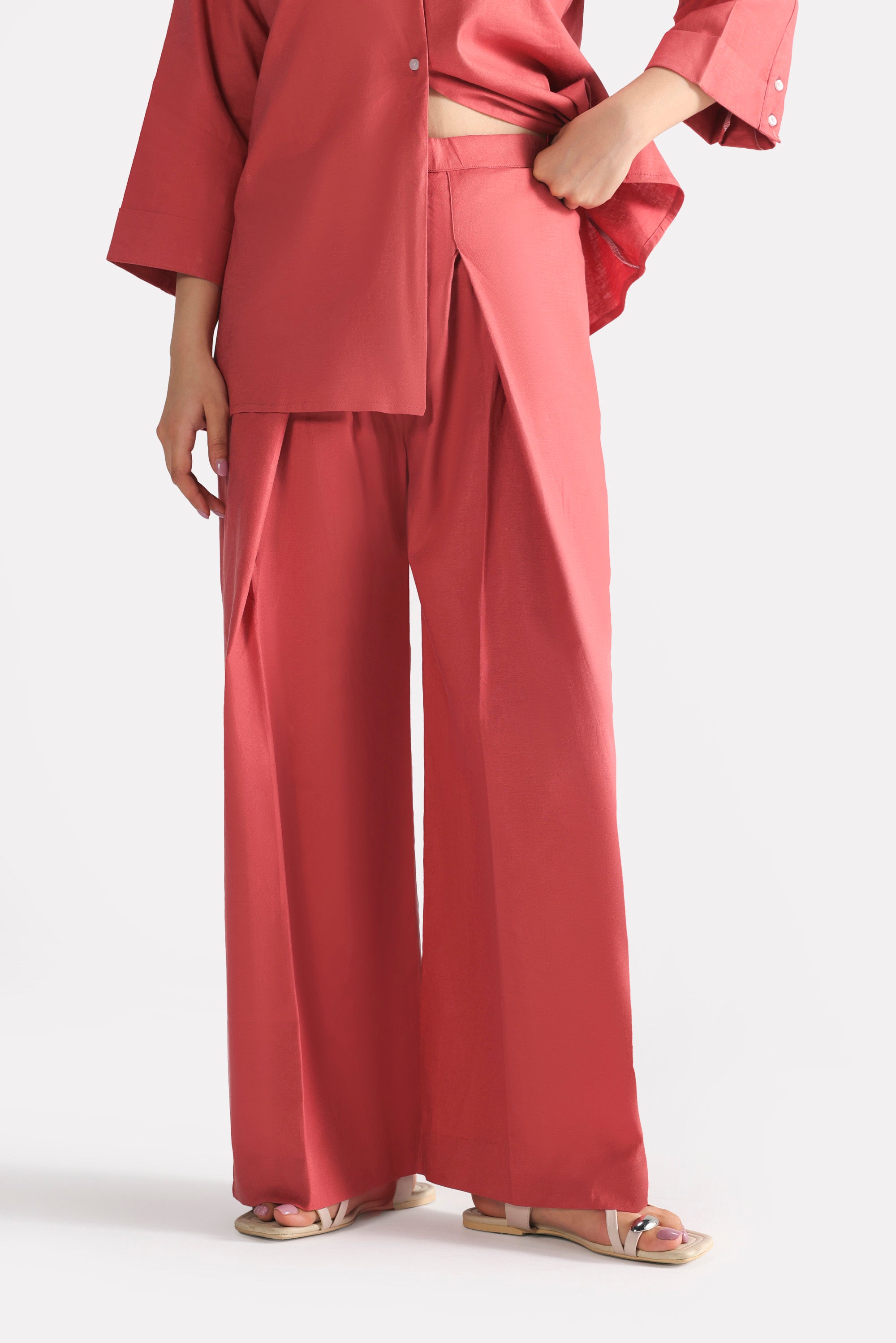 Close-up detail on the peach (apricot) loop & lounge bottom, by SOLA Pakistan.